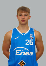 Adrian Tomicki